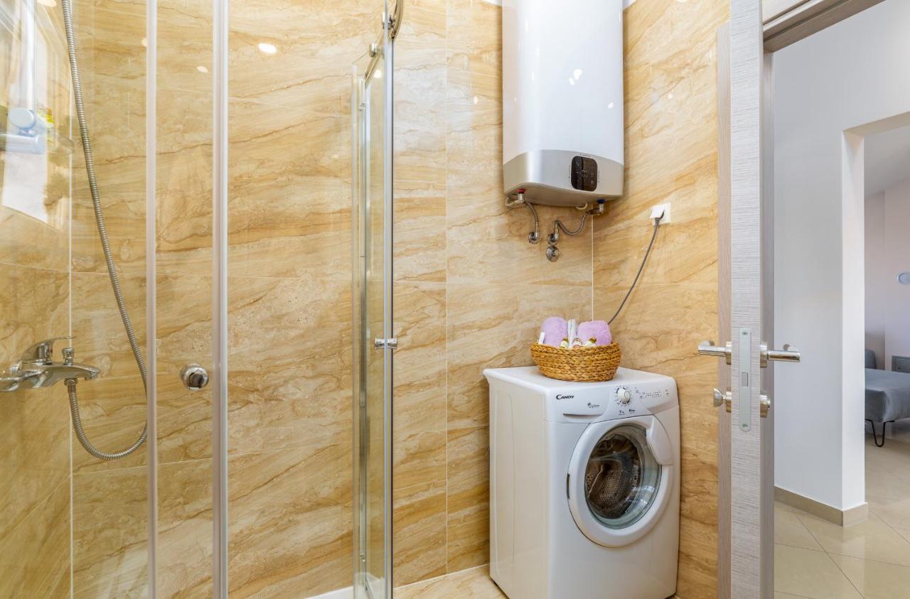 Apartment Vito With Sea View فاجانا المظهر الخارجي الصورة